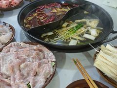 -重庆故事姊妹老火锅(财经学院店)
