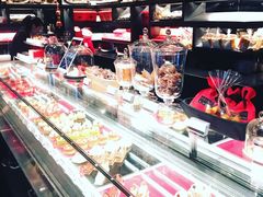-Salon de The de Joel Robuchon(外滩18号店)