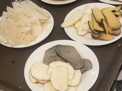 -天宜隆蘑菇宴火锅(石景山旗舰店)
