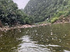 -安吉龙王山峡谷漂流