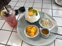 -Cheevit Cheeva(Sirimangkalajarn)