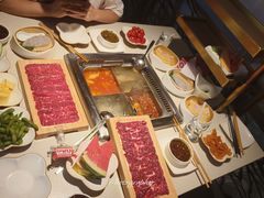 -海底捞火锅鲜切牛肉主题店(长寿路店)