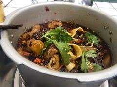 -晓彭肥肠鸡·泡椒鸡火锅(水木天地店)