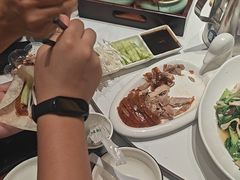 -梅利汴京烤鸭•开封豫菜地标店(东大街店)