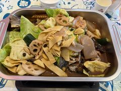 -松哥油焖大虾.小龙虾.黑鸭煲(海岸城店)