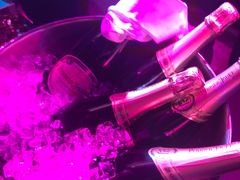 -HiIbiza酒吧