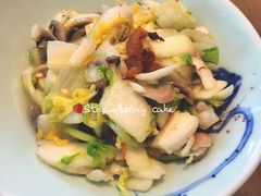 手捏菜炒蘑菇-新白鹿餐厅(城西银泰城店)