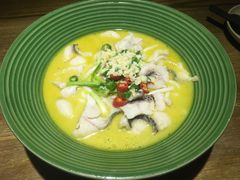 QQ酸汤鱼-蜜桃餐厅·江浙融合菜(荟聚购物中心店)