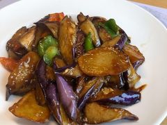 -关东小磨东北菜(上海长风大悦城店)