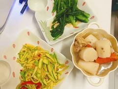 -葱妈母婴医护月嫂中心(浦东店)