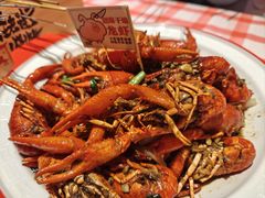 甜麻干煸龙虾-在老街·淮安大排档·甜麻干煸龙虾·烧烤(河下古镇店)
