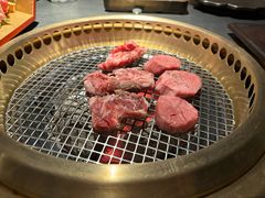 -铭牛烧肉·和牛海鲜自助(高新月牙湖店)
