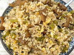 酸缸豆大肠炒饭-老头爱马仕酸豇豆炒饭(丰富路店)