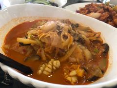 辣海鲜面-桃园中华料理炸酱面(燕儿岛路店)