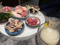 -得意咚瓜·顺德鱼生·冬瓜火锅(深圳首店)