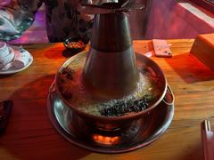 -果松木炭酸菜铜火锅·外婆参鸡汤