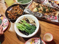 -新白鹿餐厅(百联中环店)