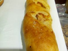 法式香肠芝士-匠造烘焙(上海湾店)
