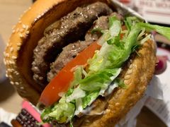 -The Habit Burger Grill 哈比特汉堡(复兴soho店)