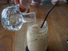-ROAST coffee & eatery