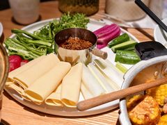 -关东小磨东北菜(上海长风大悦城店)