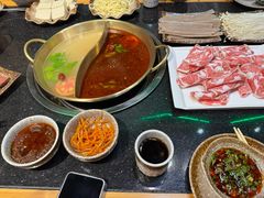 -顶顶汤火牛排火锅·经典铜锅涮肉