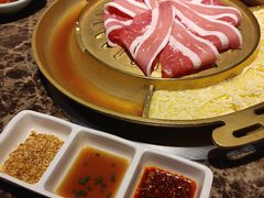 -猪啊牛呀羊啊铜盘烤肉(正大广场店)