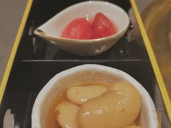 -铭牛烧肉·和牛海鲜自助(高新月牙湖店)