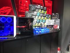 -ROG玩家国度(美罗城店)