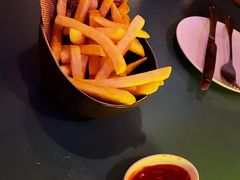 -蓓佛莉音乐酒吧BEVERLEY HAUS