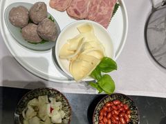 -红鼎豆捞· 20年老店每天都新鲜(宝丰路店)