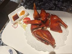 玻璃脆皮乳鸽皇-新雅(丰盛里店)