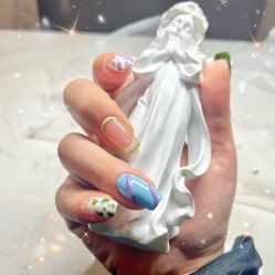 -UGIRL有个美甲