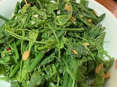 香酥虾皮丝瓜尖-小吊梨汤·北京菜·烤鸭(鸟巢店)