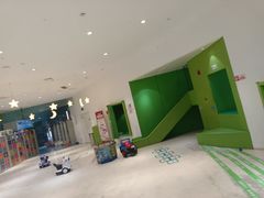 -爱睿思儿童早教亲子游泳(万象城店)