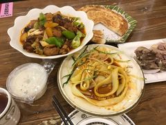 -清真·玛丽亚新疆菜主题餐厅(浙江中路店)