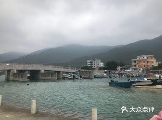 清明假期的最后一天 一家7口驾车来到了最野的山七娘山