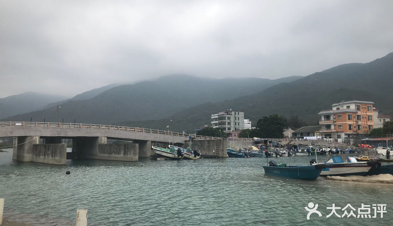 深圳很野的沙滩
