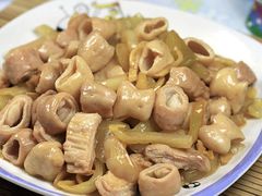 酸包菜炒肥肠-湘阁里辣(南岭购物广场店)