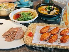 -月枫江南小馆(绿地缤纷广场店)