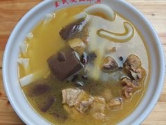 -文山荷鲜居(翠湖店)