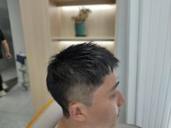 -D.G造型·烫发染发接发