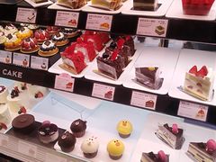 -巴黎贝甜(大宁国际商业广场店)