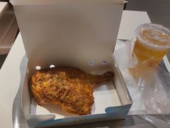 -麦当劳(七宝乐购店)