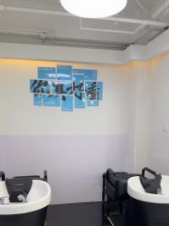 -V7 HAIR SALON