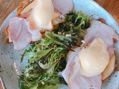 -ROAST coffee & eatery