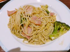 西兰花罗勒松子酱面-萨莉亚意式餐厅(杭州滨江天街店)