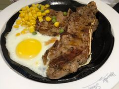 -豪客来牛排(中央花苑店)