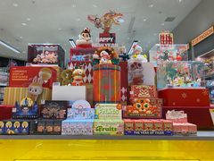 -泡泡玛特POPMART(黄岛新城吾悦店)