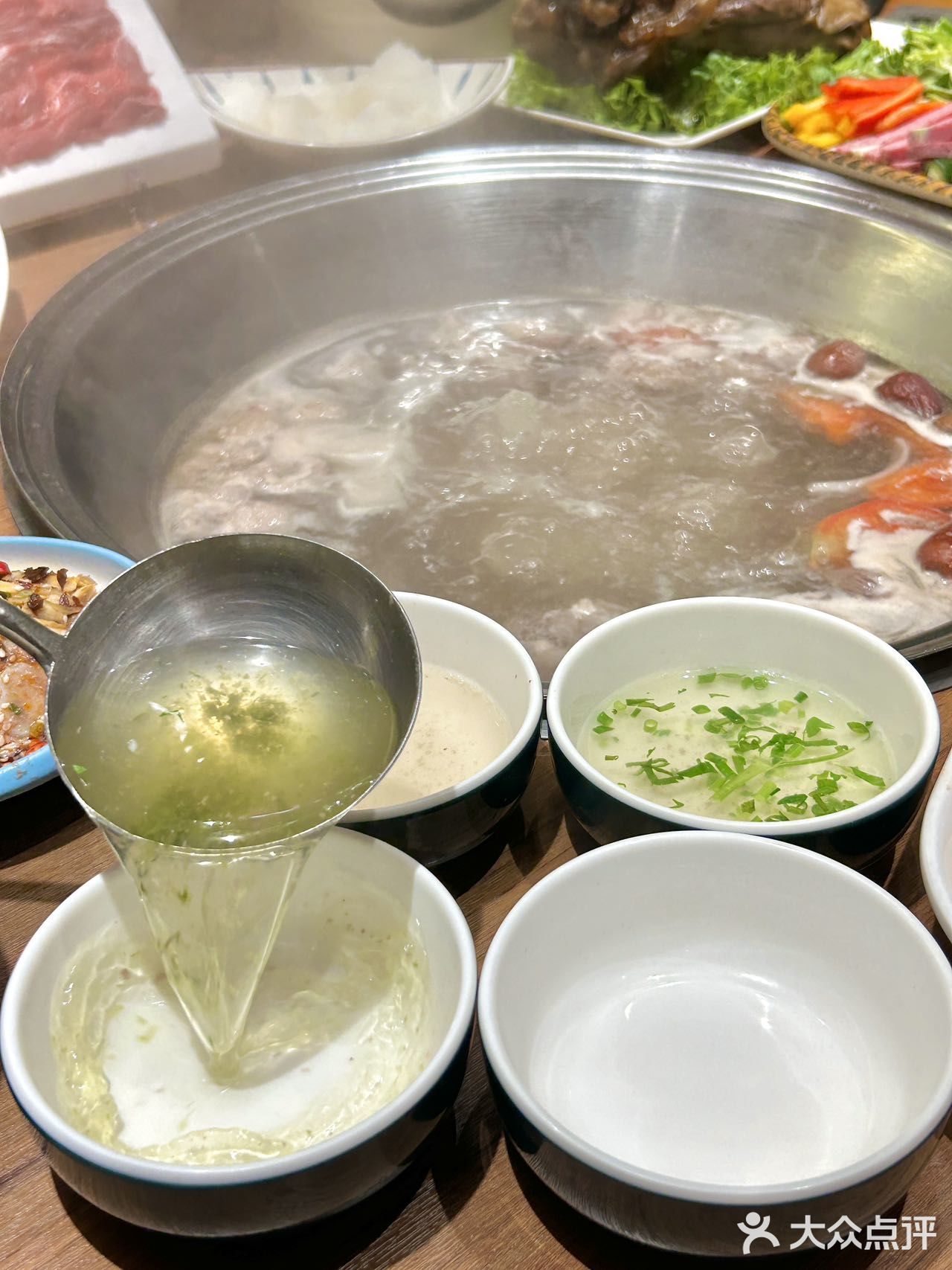 🥩好羊肉清水煮，美味尽在 313 羊庄！✨